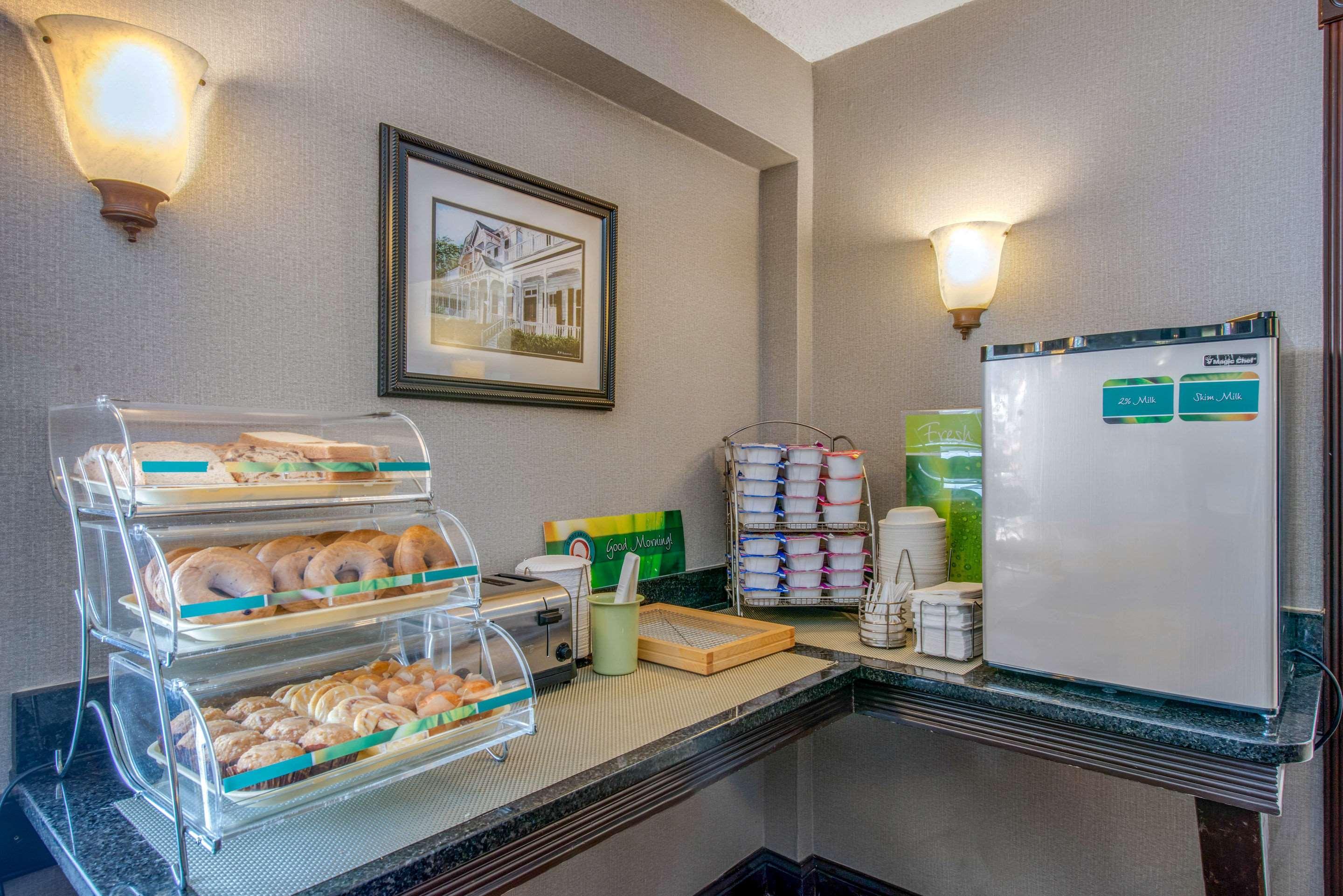 Quality Inn Savannah Historic District Zewnętrze zdjęcie