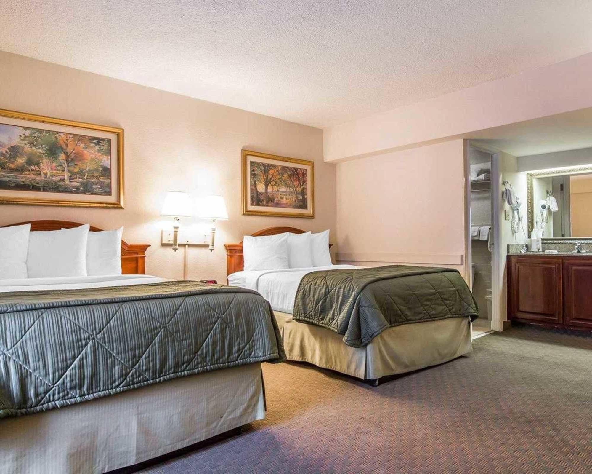 Quality Inn Savannah Historic District Zewnętrze zdjęcie