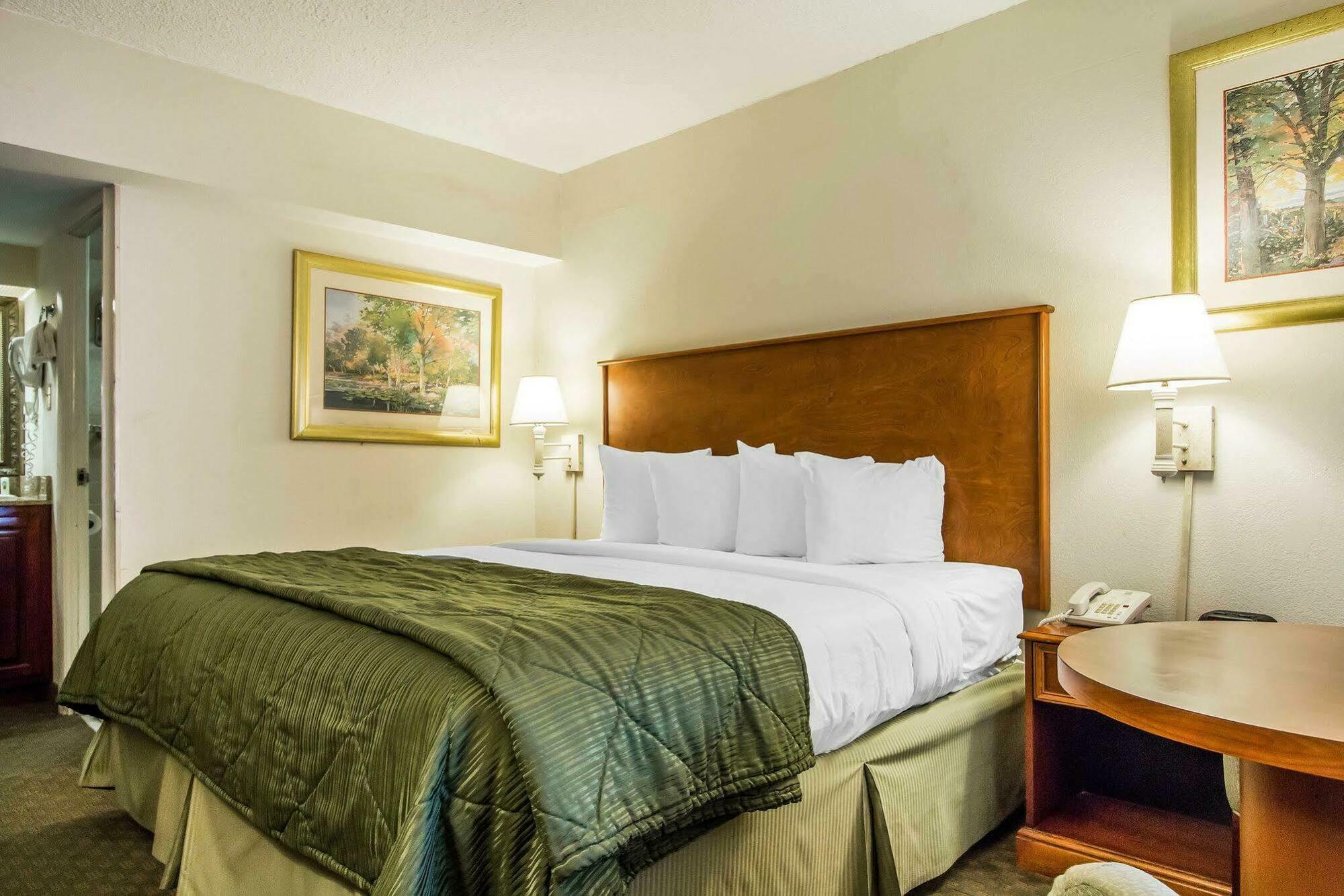 Quality Inn Savannah Historic District Zewnętrze zdjęcie